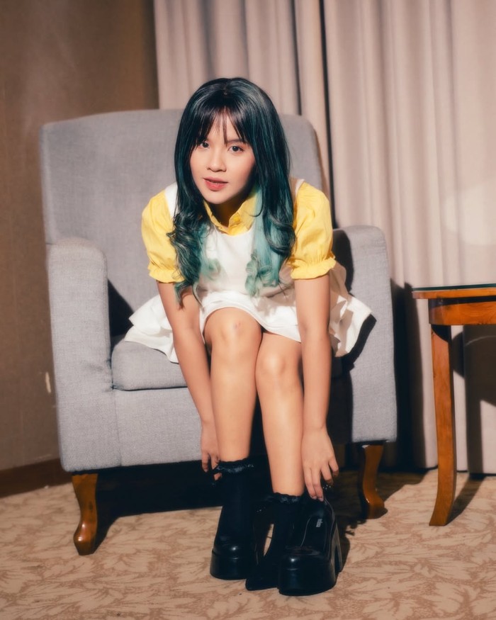 “Sedia Aku Sebelum Hujan” Masih Mendominasi, Lagu Penuh Emosi Ini Terpopuler Sepanjang Pekan